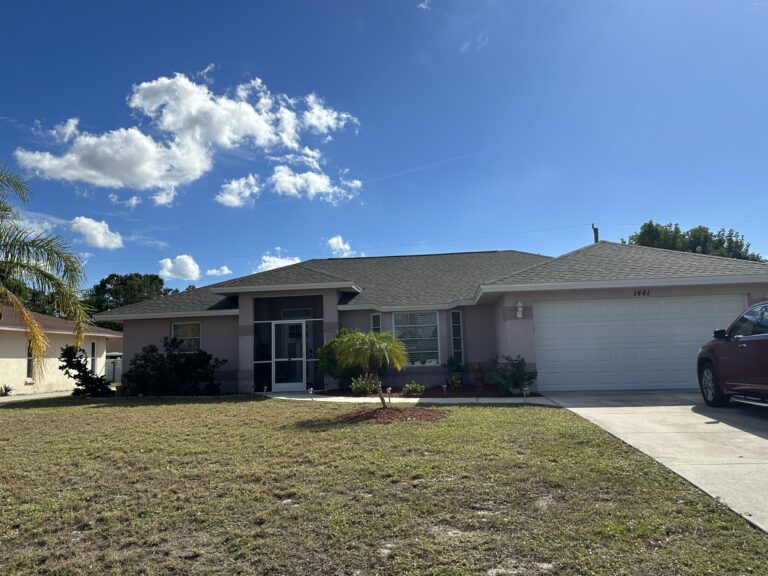 Single Family House: 1441 Overbrook Rd, Englewood, FL